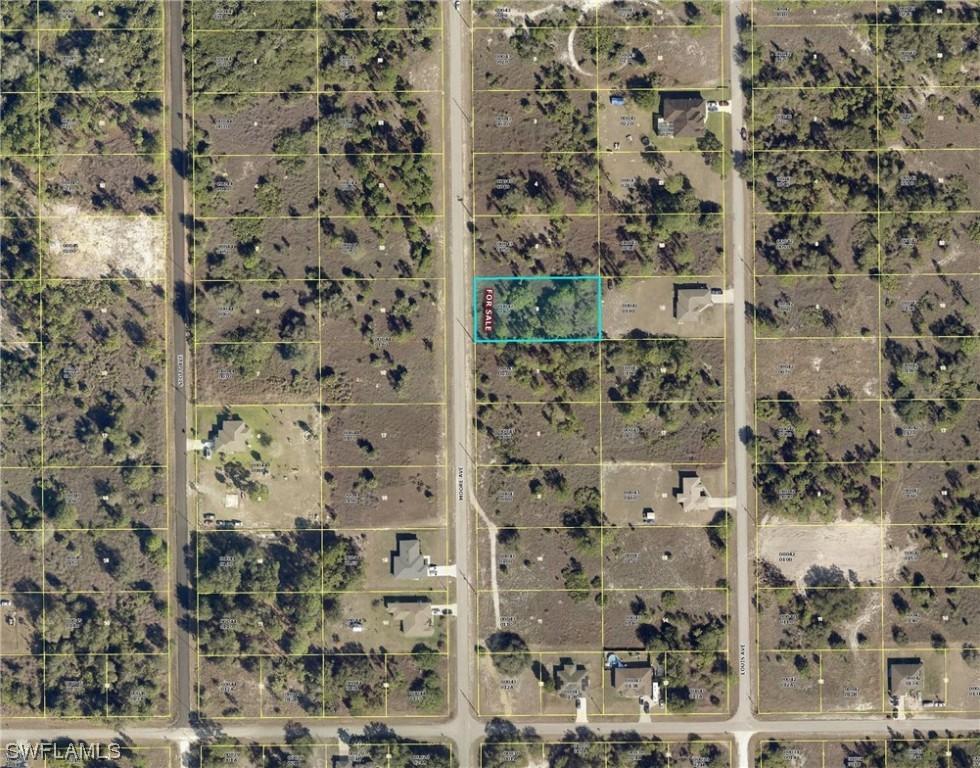 1912 Moore Ave., Lehigh Acres, FL 33972