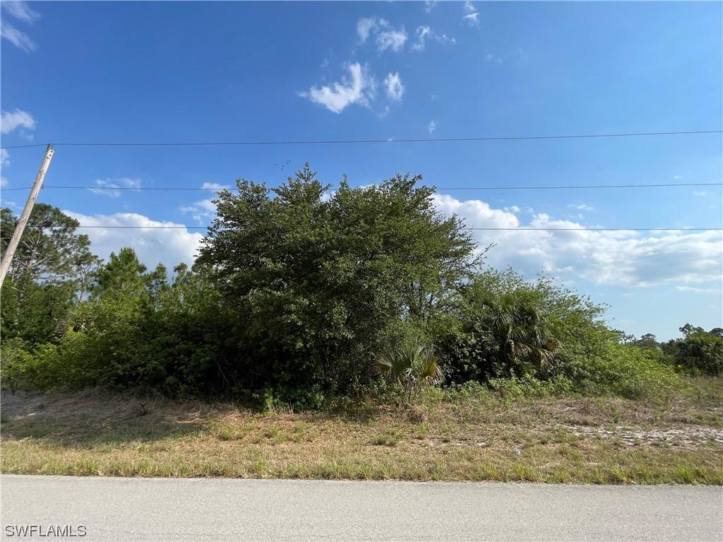 746 Cardinal St., Lehigh Acres, FL 33974