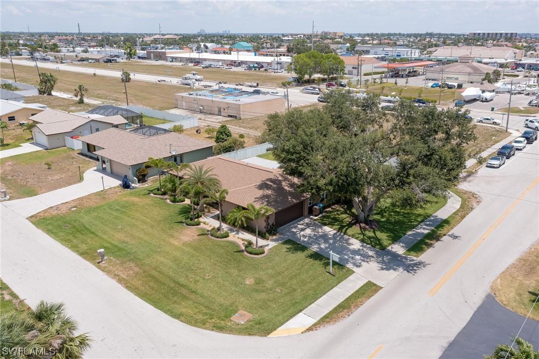 4535 SE 14th Pl., Cape Coral, FL 33904