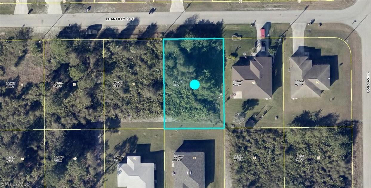 870 Chantilly St., Lehigh Acres, FL 33974