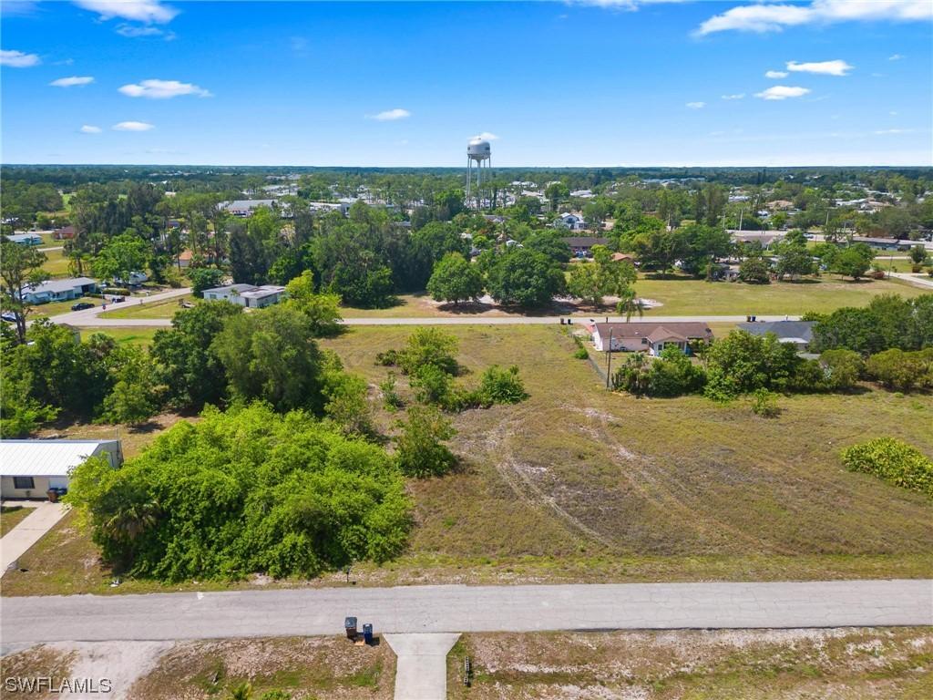 708 W Cleveland Ln., Lehigh Acres, FL 33936