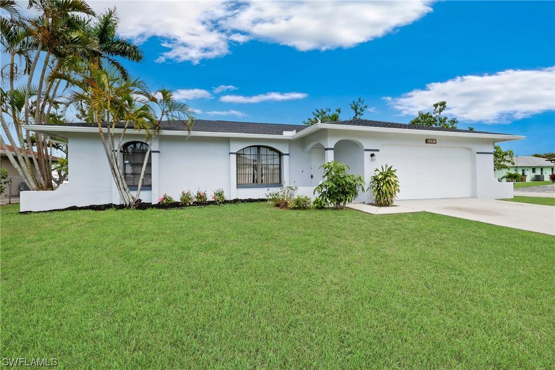 929 SE 16th Pl., Cape Coral, FL 33990