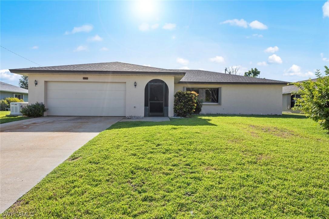 2107 SE 8th Pl., Cape Coral, FL 33990