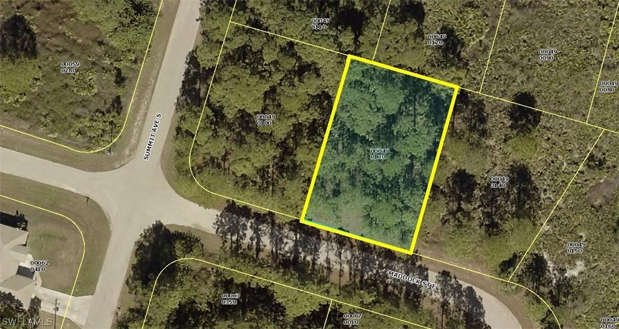 955 Maddock St., Lehigh Acres, FL 33974