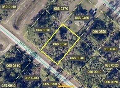 431 Wickham Ave., Lehigh Acres, FL 33974