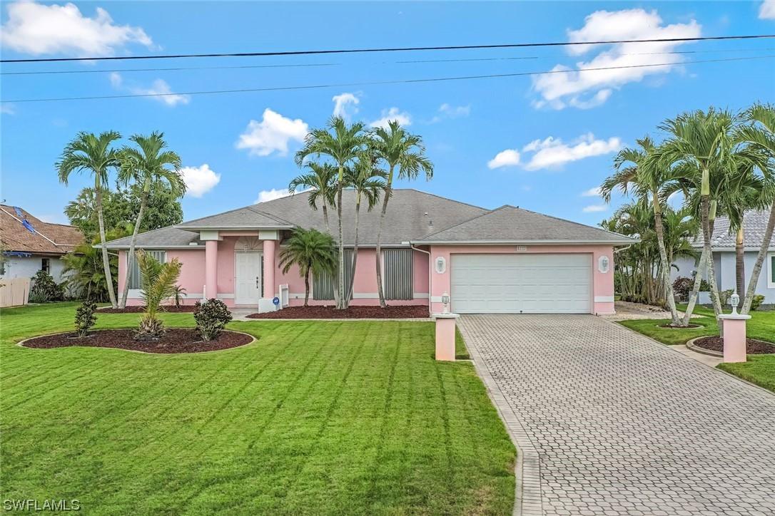 5227 SW 11th Pl., Cape Coral, FL 33914