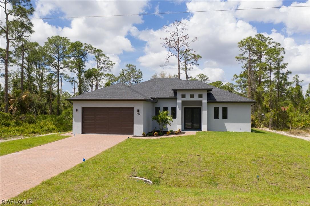 1034 Carroll St., Lehigh Acres, FL 33974