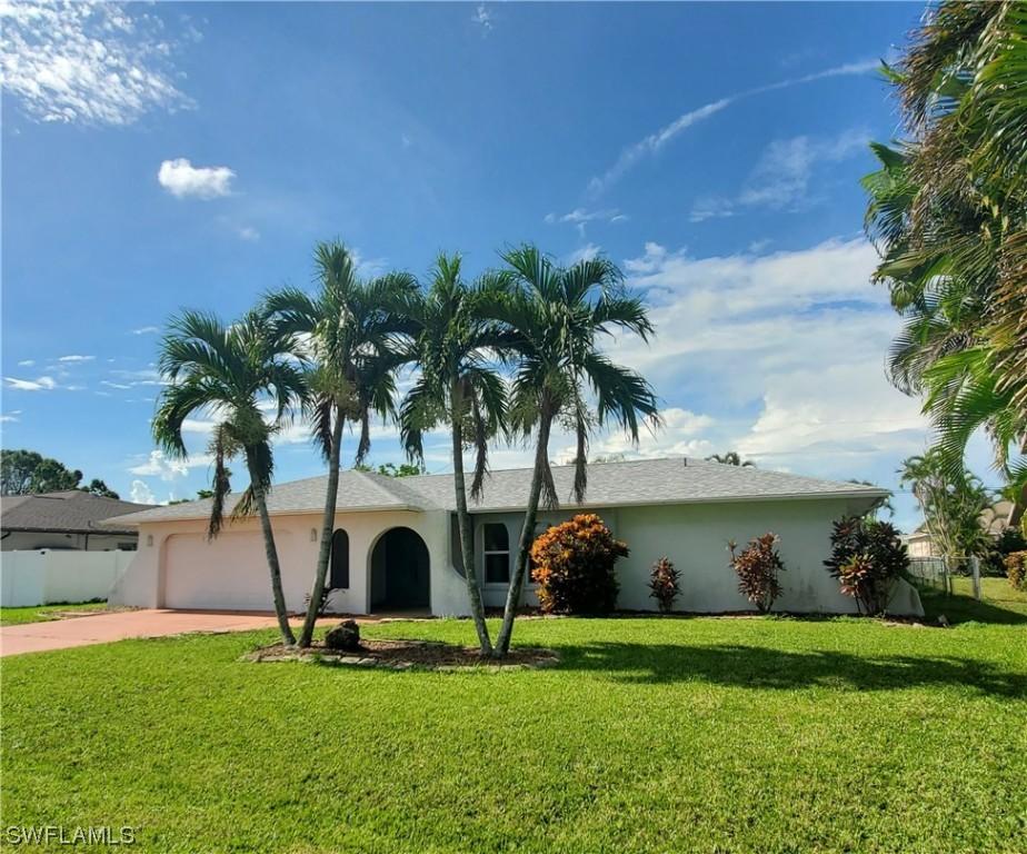1214 SE 36th Ter., Cape Coral, FL 33904