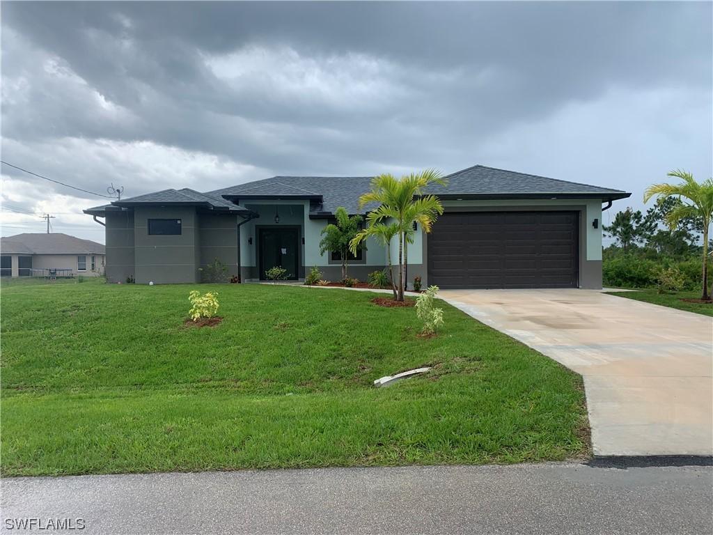 1013 Lee Ave., Lehigh Acres, FL 33972