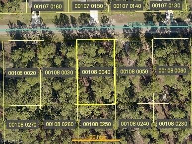 2617 Carol Pl., Lehigh Acres, FL 33971