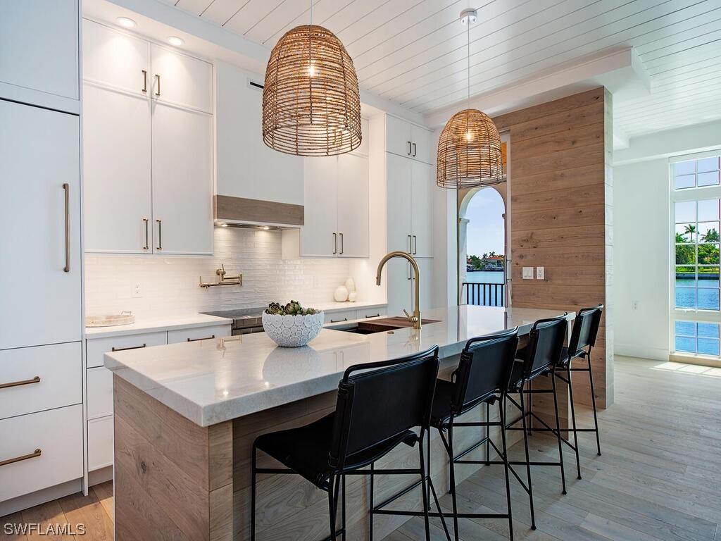 4000 Gulf Shore Blvd. #3000, Naples, FL 34103