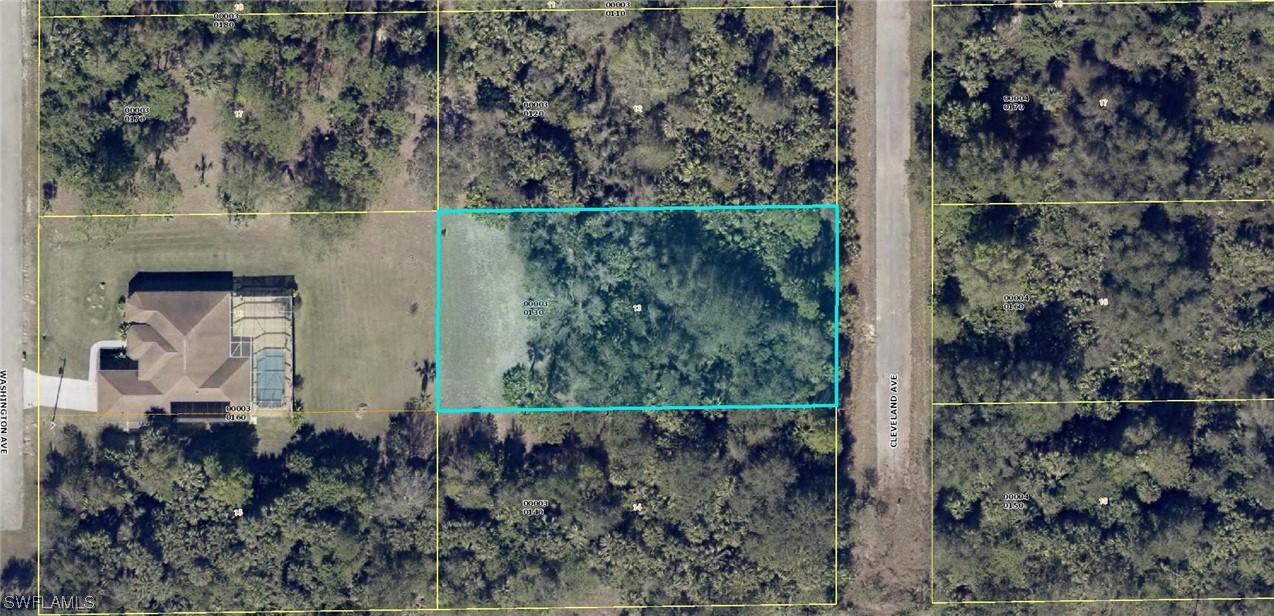 403 E Cleveland Ln., Lehigh Acres, FL 33936