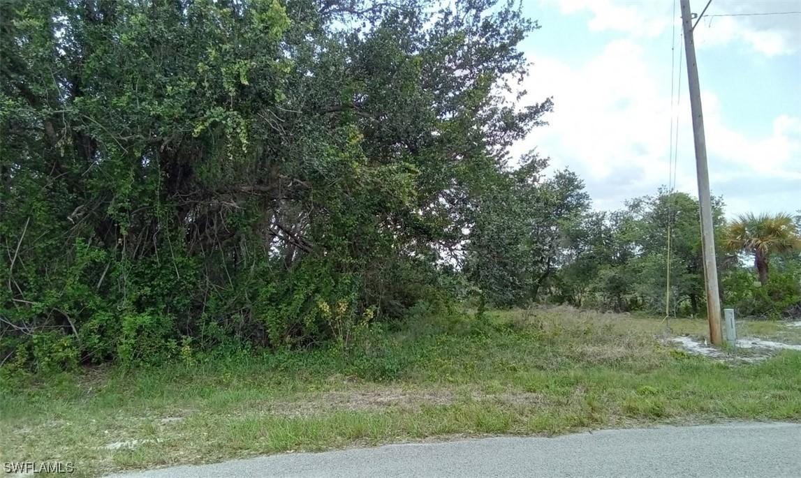 444 Piper Ave., Lehigh Acres, FL 33974