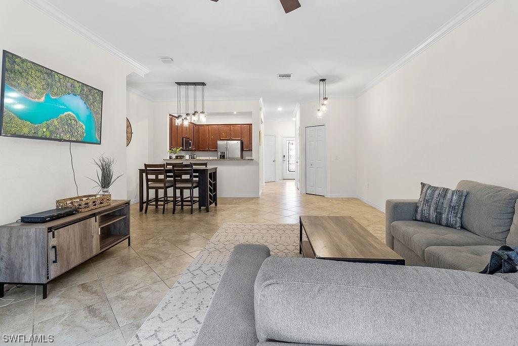 2675 Blossom Way, Naples, FL 34120