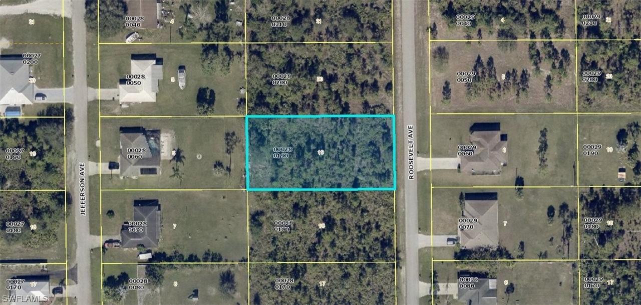 1013 Roosevelt Ave., Lehigh Acres, FL 33936