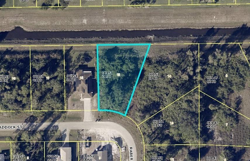 421 Paddock St., Lehigh Acres, FL 33974