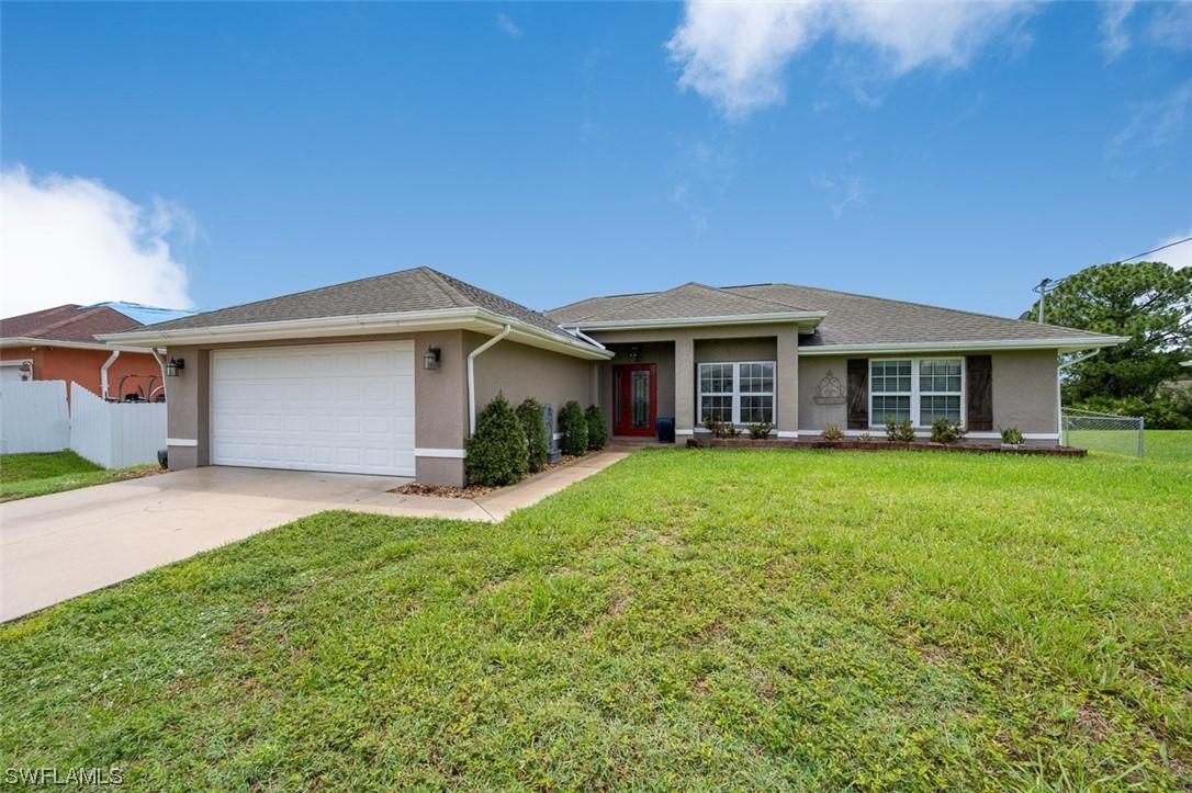 4627 Flora Ave., Lehigh Acres, FL 33971