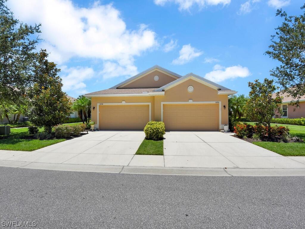 20588 Chestnut Ridge Dr., North Fort Myers, FL 33917