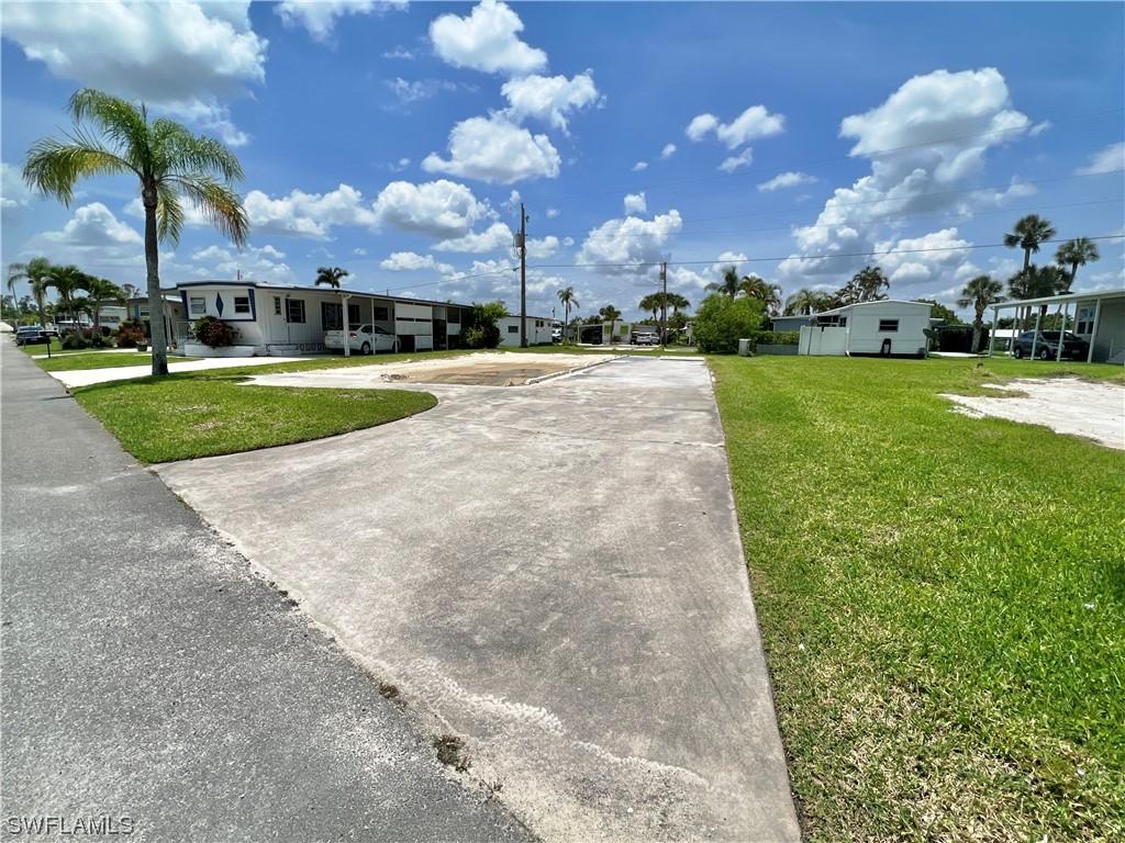 147 Orange Harbor Dr., Fort Myers, FL 33905