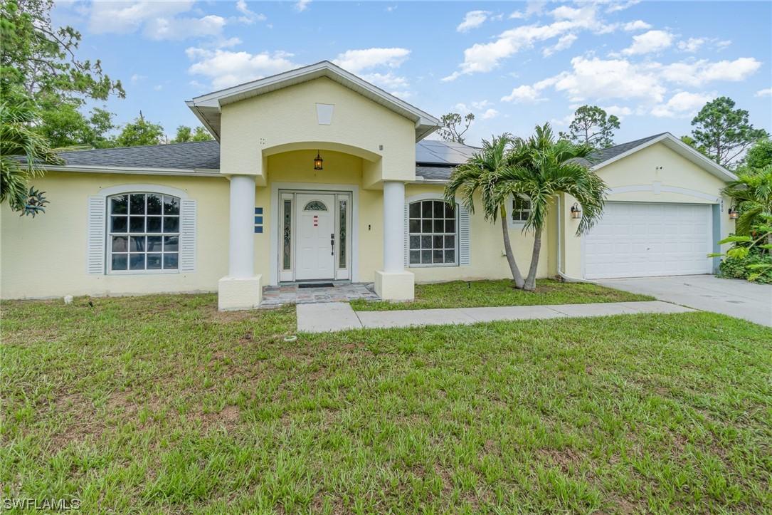 400 Merry Ct., Lehigh Acres, FL 33974