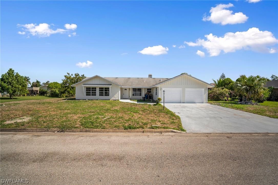 507 Corinne Dr., Lehigh Acres, FL 33936