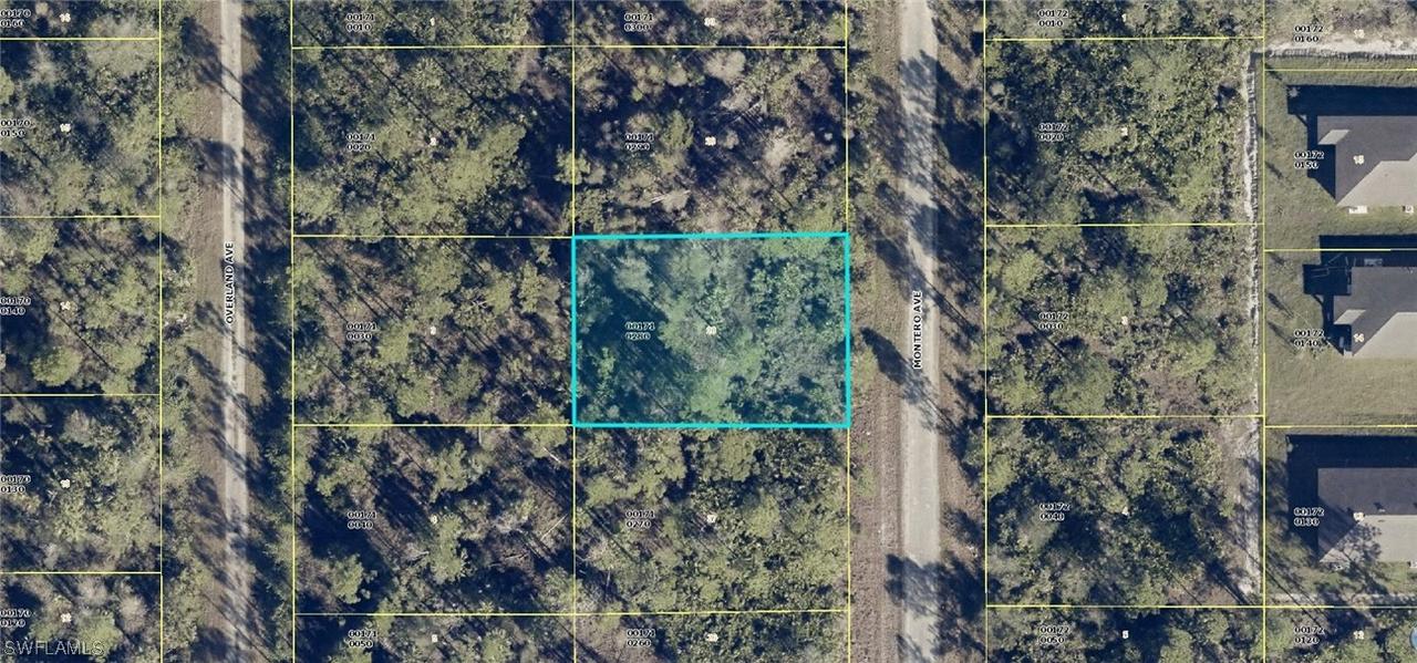 1933 Montero Ave., Lehigh Acres, FL 33972