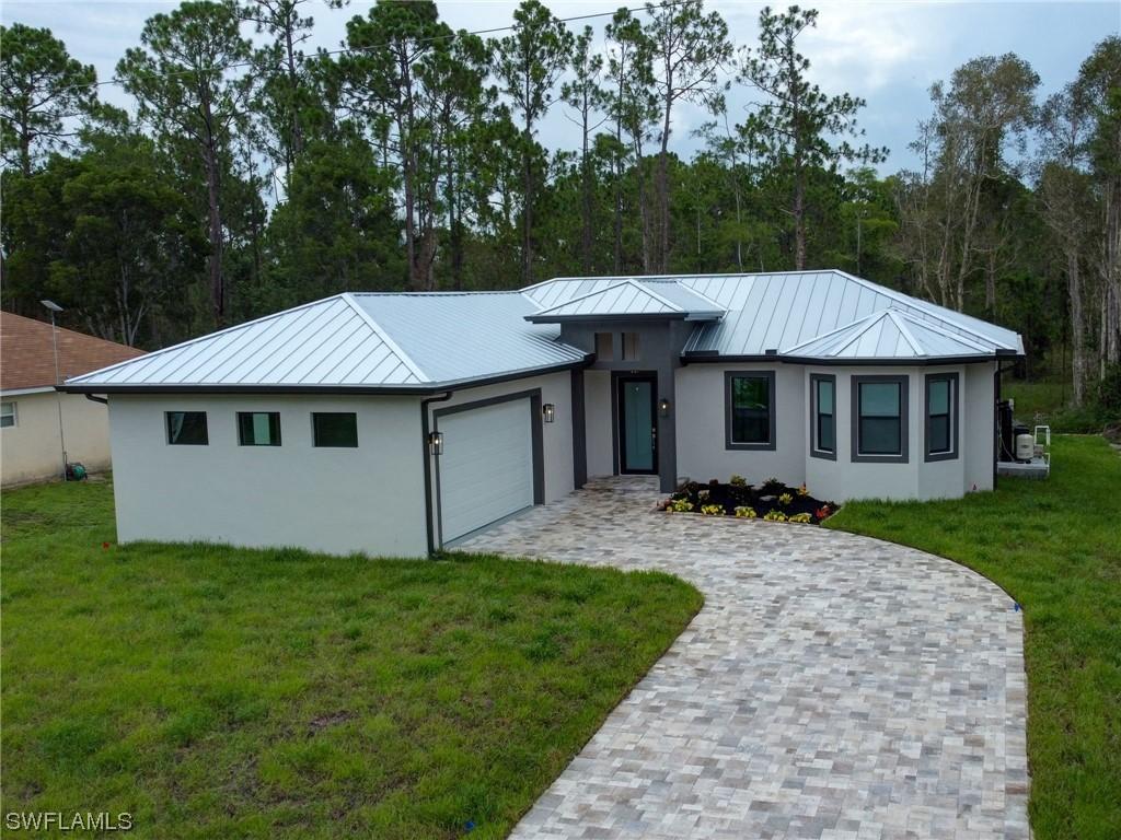 505 Rogue St., Lehigh Acres, FL 33974