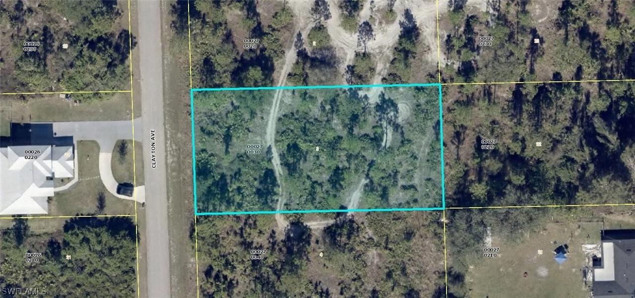 1018 Clayton Ave., Lehigh Acres, FL 33972