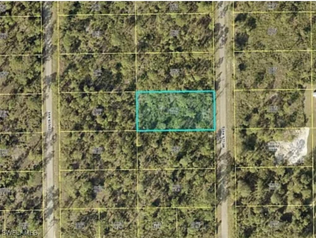 207 Wells Ave., Lehigh Acres, FL 33936