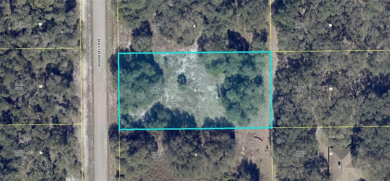 1818 Roosevelt Ave., Lehigh Acres, FL 33972