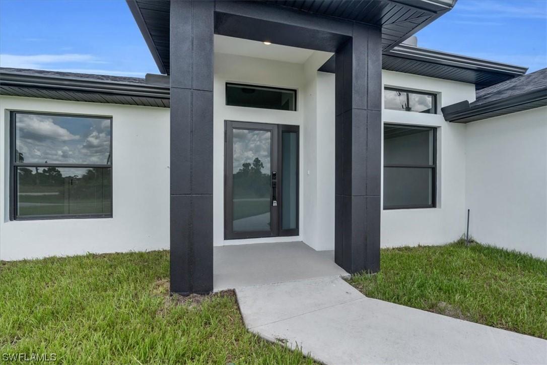 779 Asher St., Lehigh Acres, FL 33974