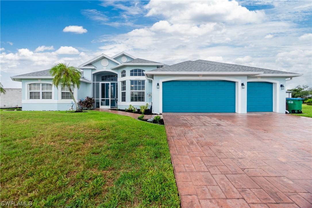 2334 Trafalgar Pkwy., Cape Coral, FL 33991