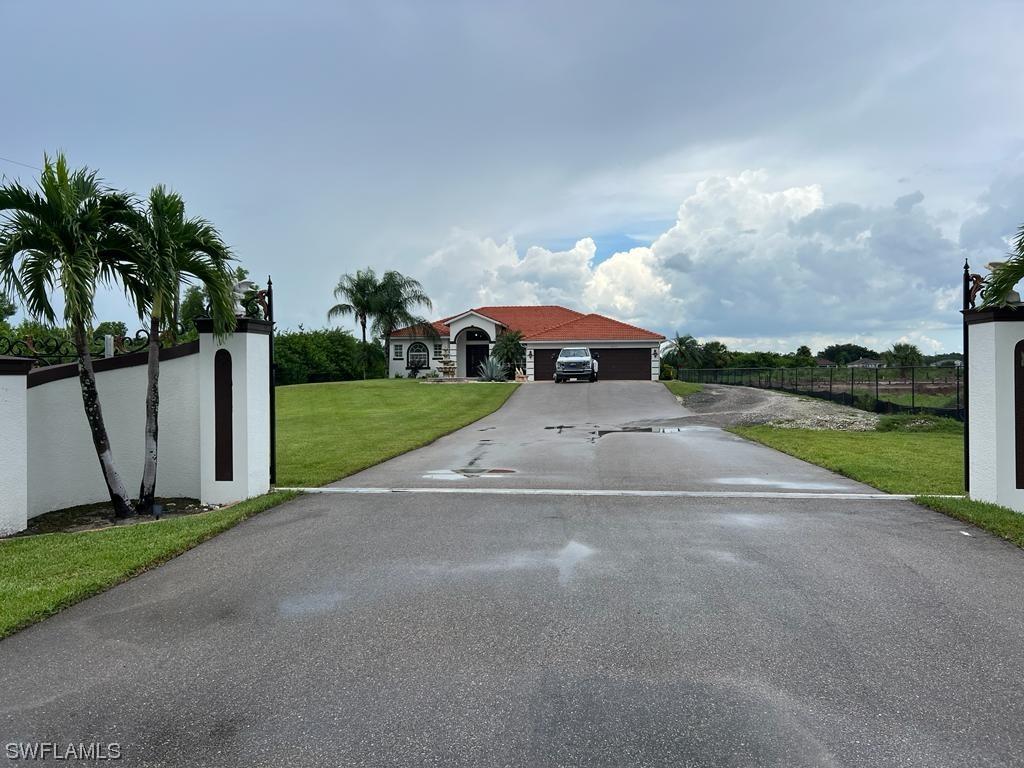 4019 22nd Ave., Naples, FL 34120
