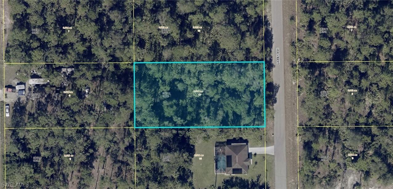 409 Grant Ave., Lehigh Acres, FL 33972