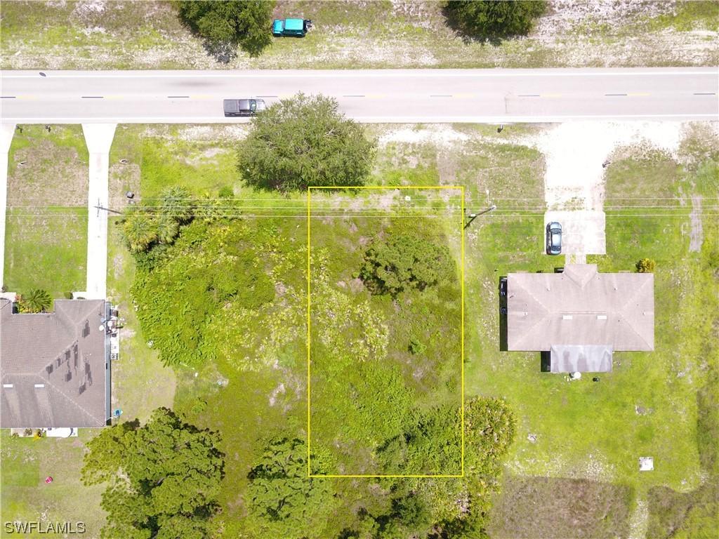 496-498 Bell Blvd., Lehigh Acres, FL 33974