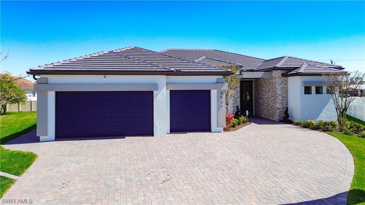 512 NW 38th Ave., Cape Coral, FL 33993