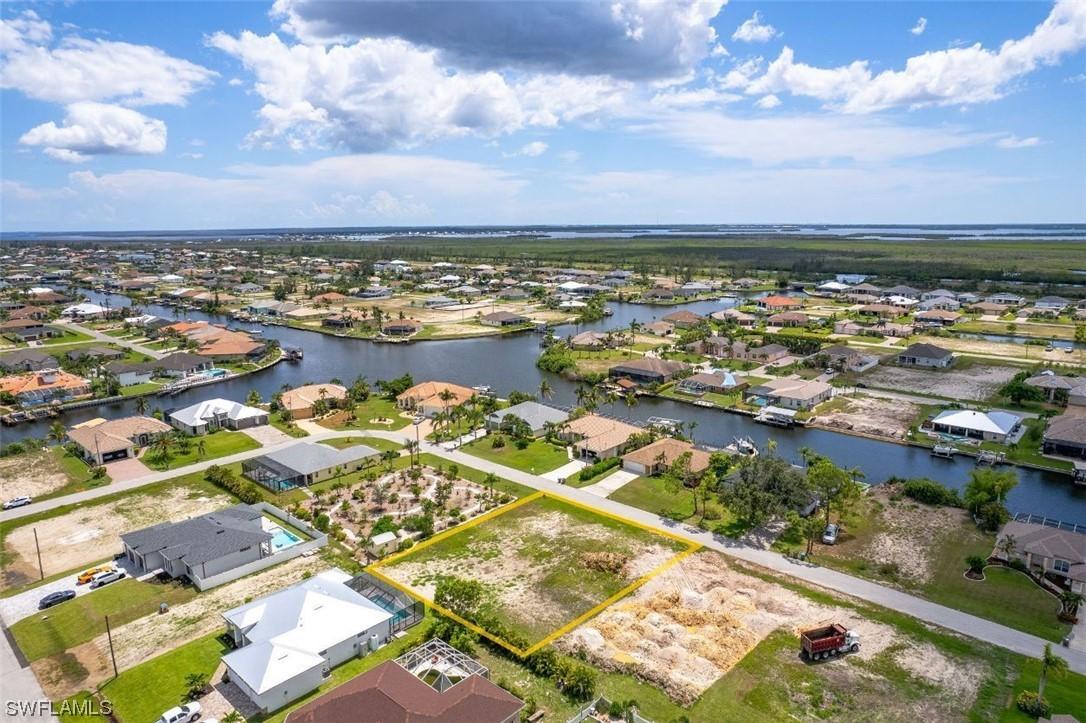 413 NW 37th Pl., Cape Coral, FL 33993