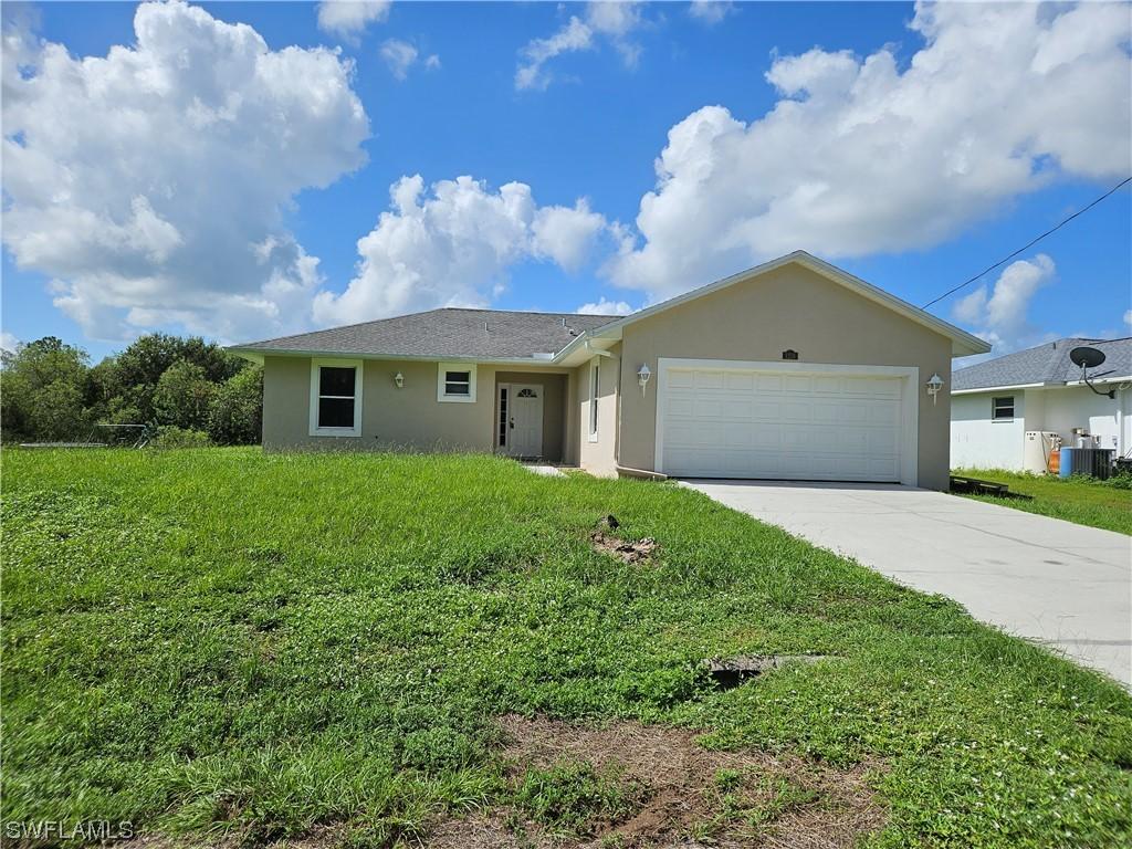 1216 Cloplon St., Lehigh Acres, FL 33974