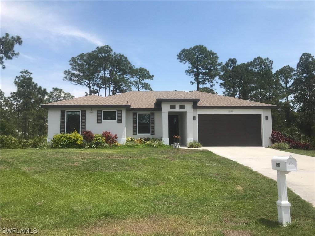 1210 Henry Ave., Lehigh Acres, FL 33972