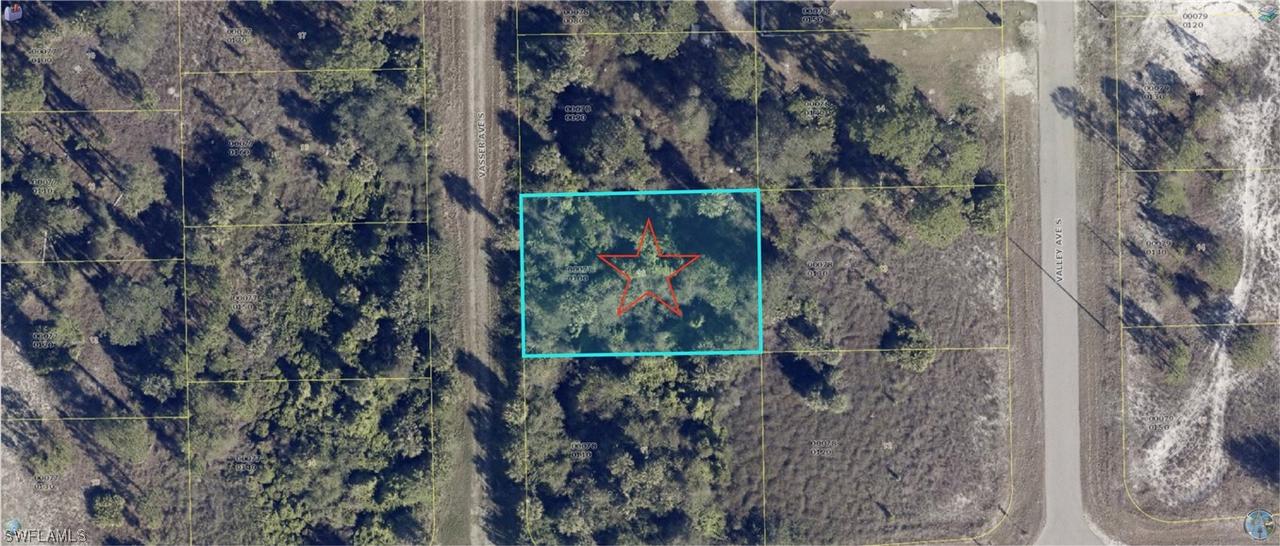657 Vasser Ave., Lehigh Acres, FL 33974