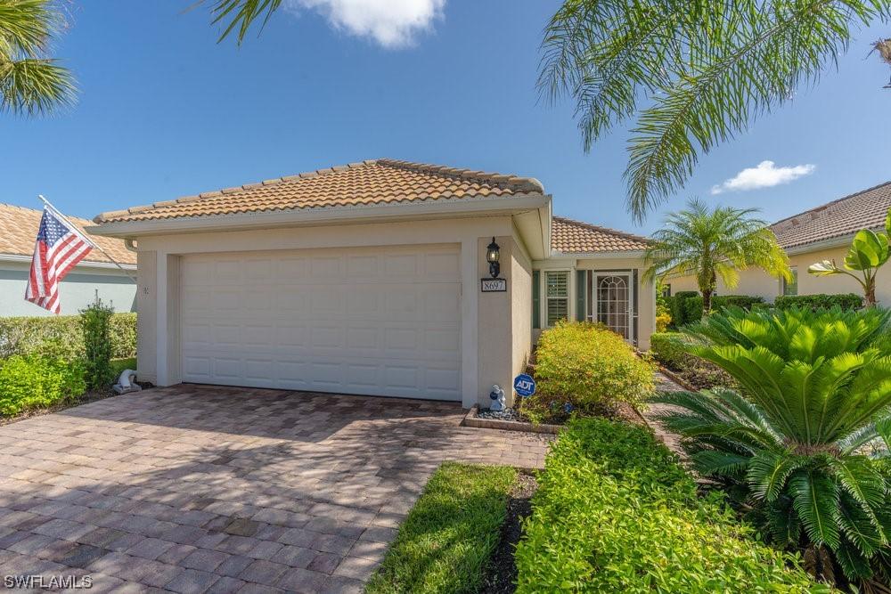 8697 Querce Ct., Naples, FL 34114