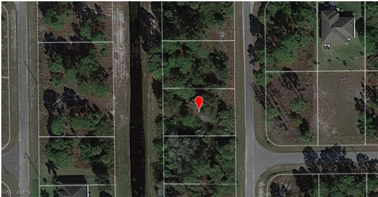 768 Santa Lucia Ave., Lehigh Acres, FL 33974