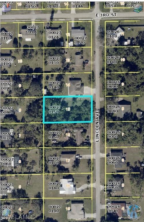 215 Lincoln Ave., Lehigh Acres, FL 33936