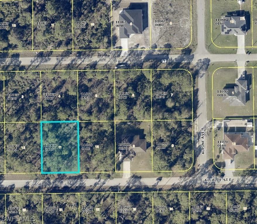 923 Alcalde St., Lehigh Acres, FL 33974