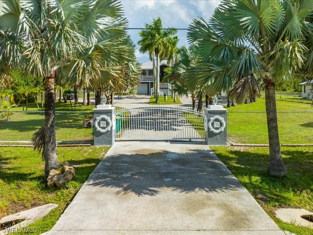 3265 56th Ave., Naples, FL 34120