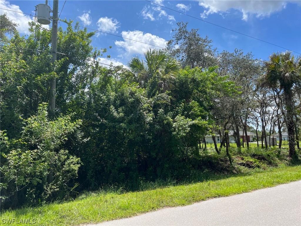 8th Ave., Naples, FL 34120
