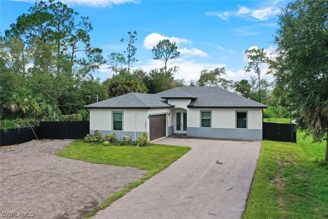 3854 22nd Ave., Naples, FL 34117
