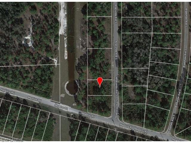 1044 Anaconda Ave., Lehigh Acres, FL 33974