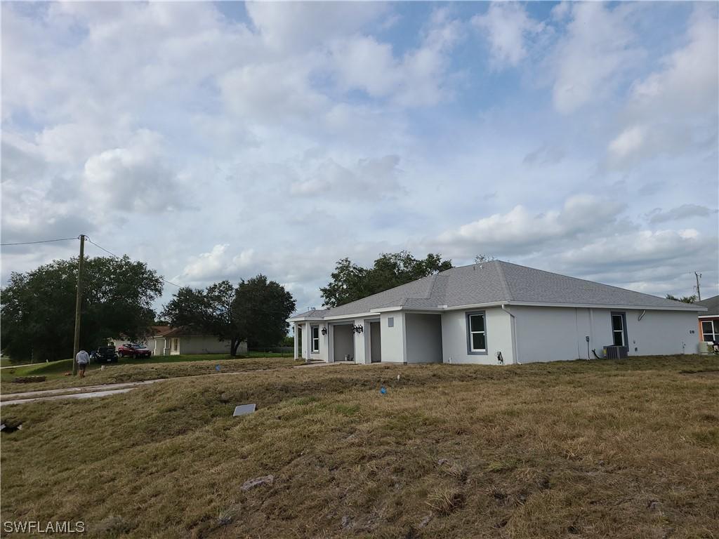 529-531 Piedmont St., Lehigh Acres, FL 33974