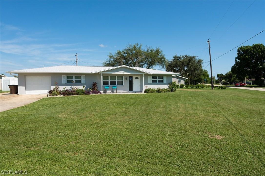 1301 Ellendale Cir., Lehigh Acres, FL 33936